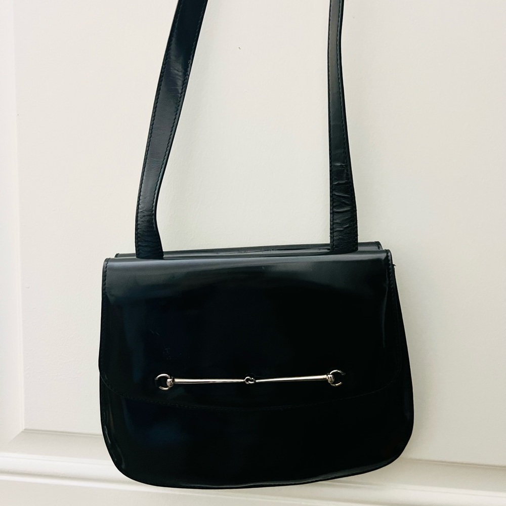 Authentic Gucci VTG 1990’s Tom Ford bag in Black Patent with Horsebit in silver